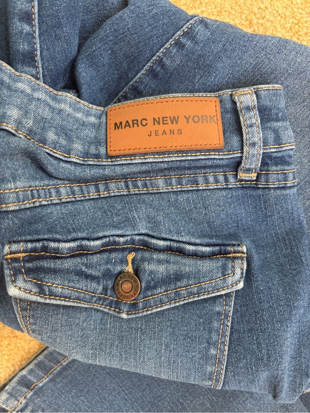 Marc New York jeans denim medium wash flap pockets size 10 EUC women’s - Picture 3 of 5